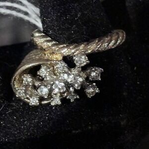VTG size 8 ring gold filled very pretty and great shape !